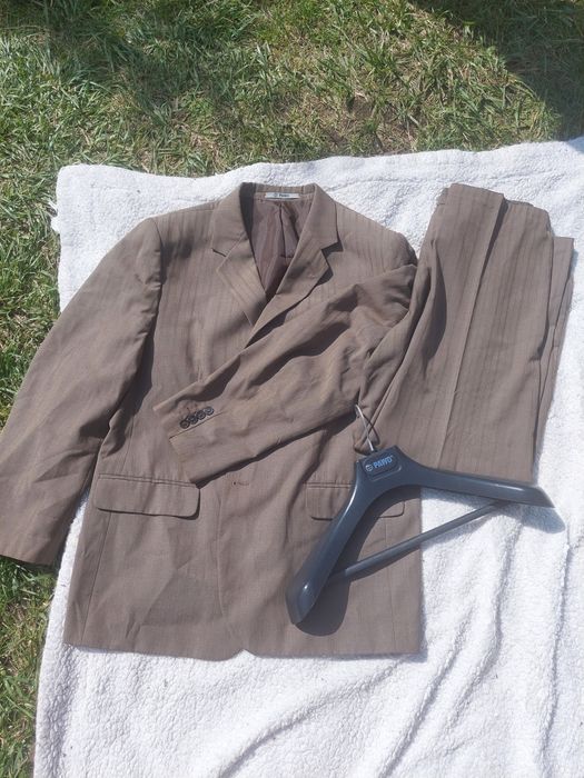 Garnitur męski firmy PAWO rozm 176/98