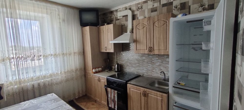 Продаю 3-кімнатну квартиру. Овідіополь