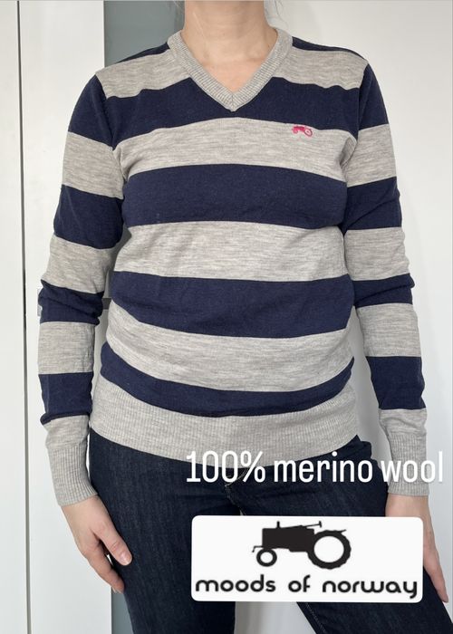 Moods of Norwey szary sweter w pasy z merino