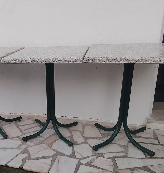 Mesas e cadeiras para estabelecimentos