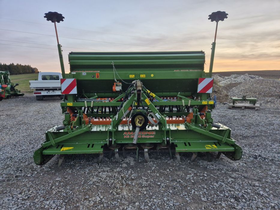 Uprawowo siewny Amazone KE 3000 AD 303 koła kopiujące pottinger lemken