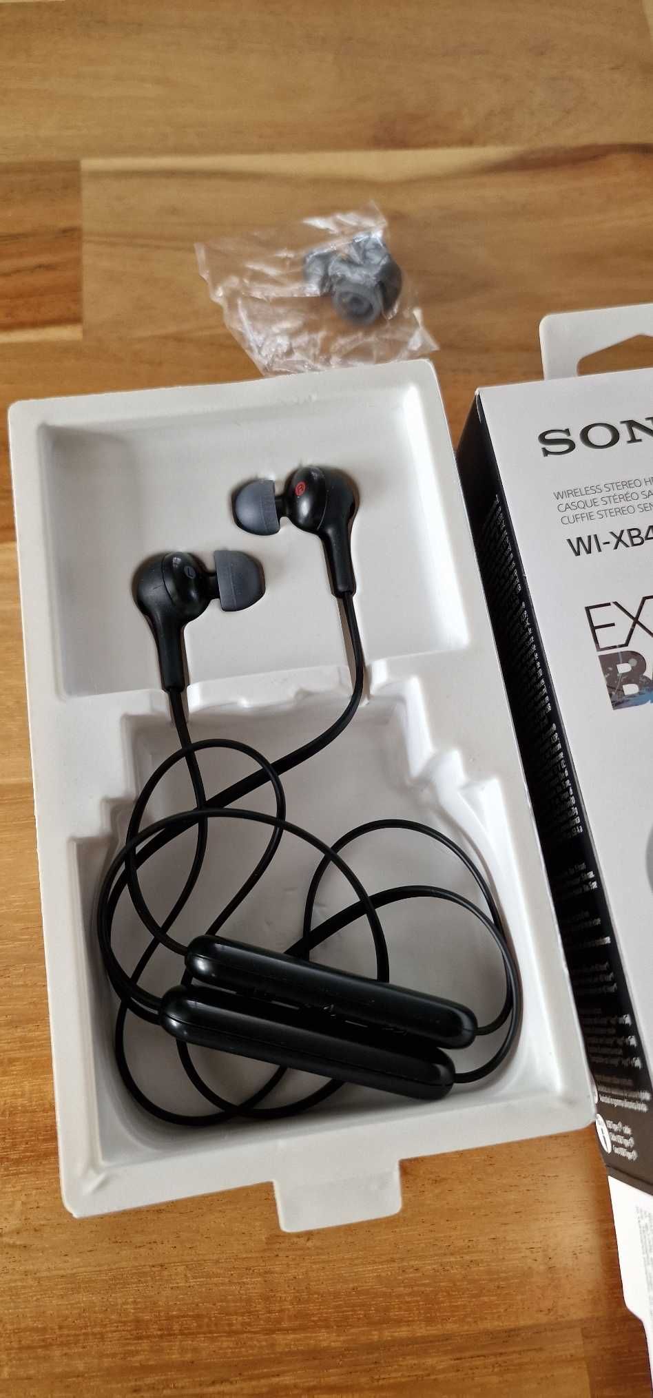 słuchawki douszne SONY WI-XB400 extra bass