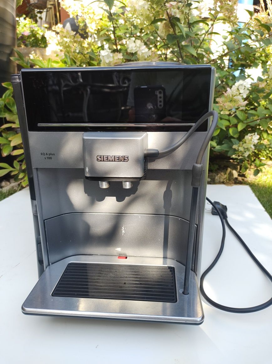 Ekspres do kawy Siemens EQ 6 plus s100