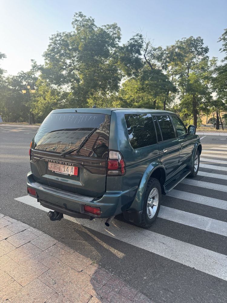 Mitsubishi Pajero Sport 2004 2.5