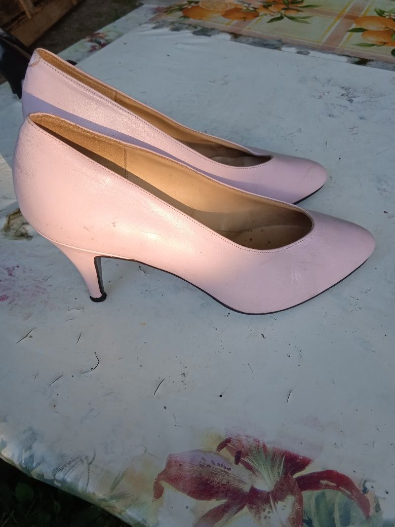 Туфлі рожеві натуральна шкіра Італія