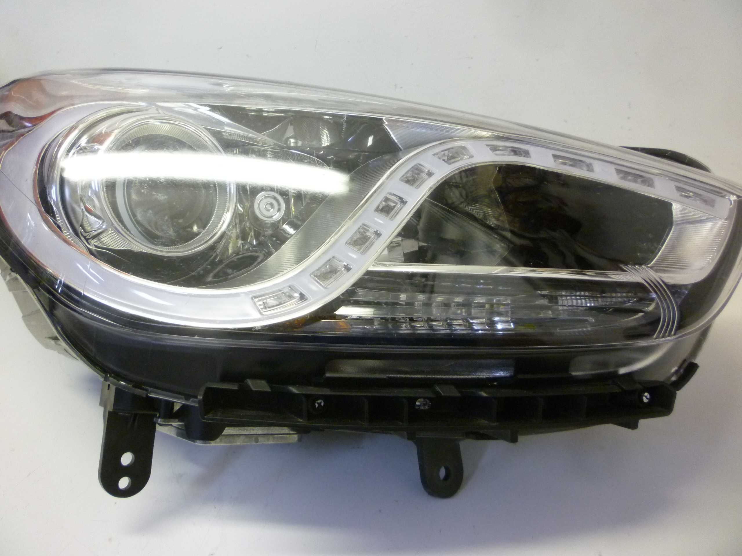 Hyundai i30 i40 Odbłyśnik Soczewka  Projektor regeneracja