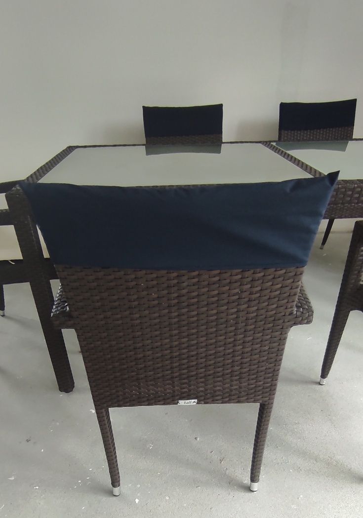 Stół plus 6 krzeseł rattan brązowy