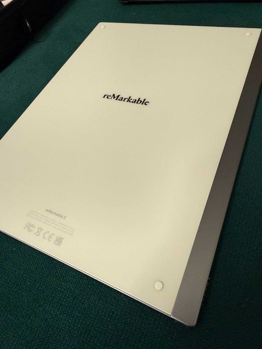 Elektroniczny notatnik Remarkable 2 + Marker Plus + etui