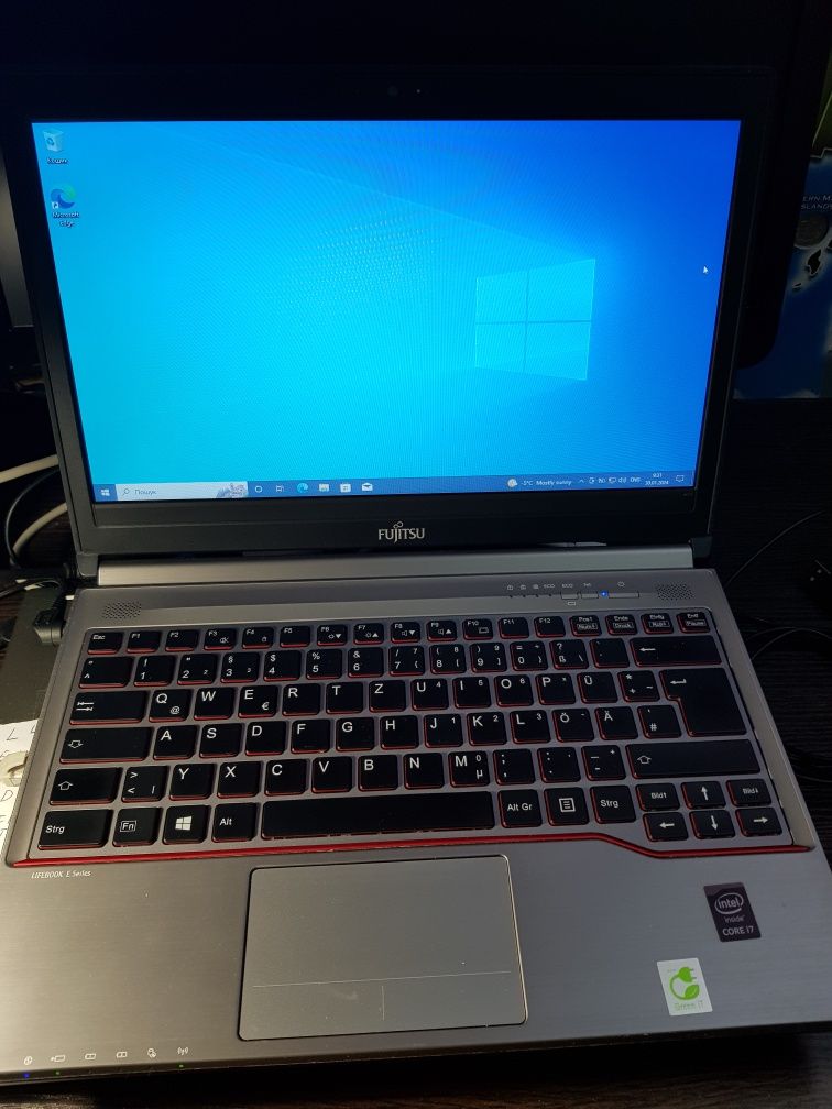 Ноутбук Fujitsu LifeBook U734. 14»