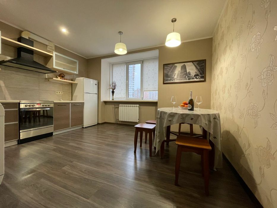 Квартира посуточно, 2х комнатная, балкон.  Центр,  вокзал,  Научная