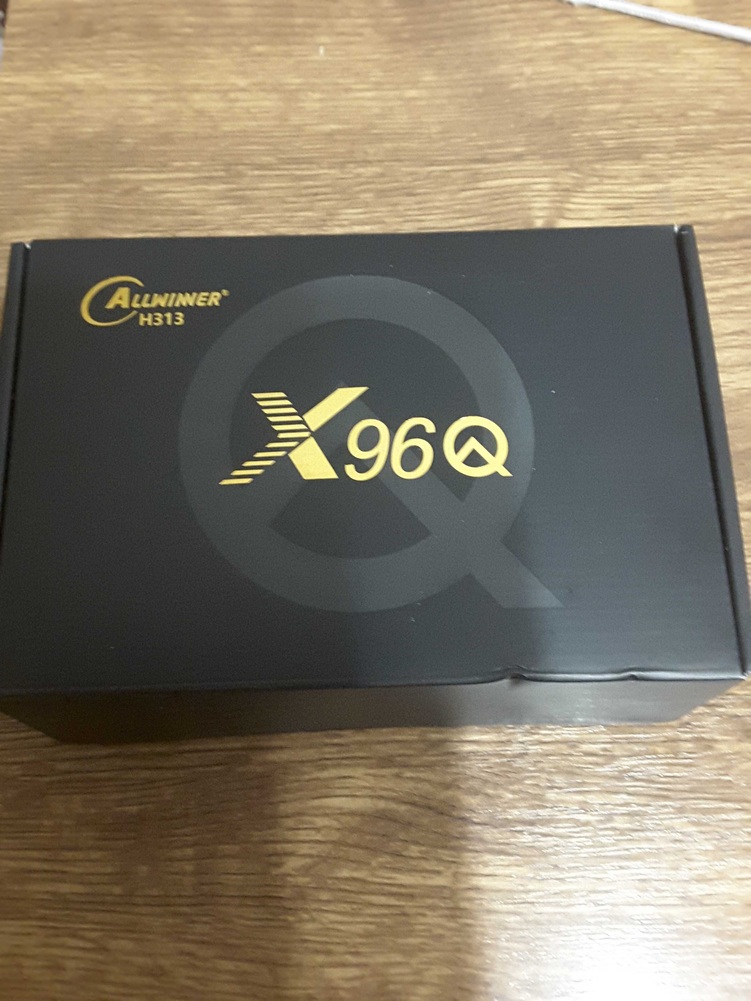 продам приставку смарт-тв Х 96 Q