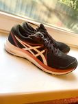 Женские кроссовки asics