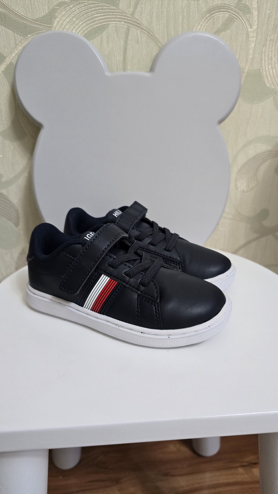 Продам оригинальные кеды ТOMMY HILFIGER