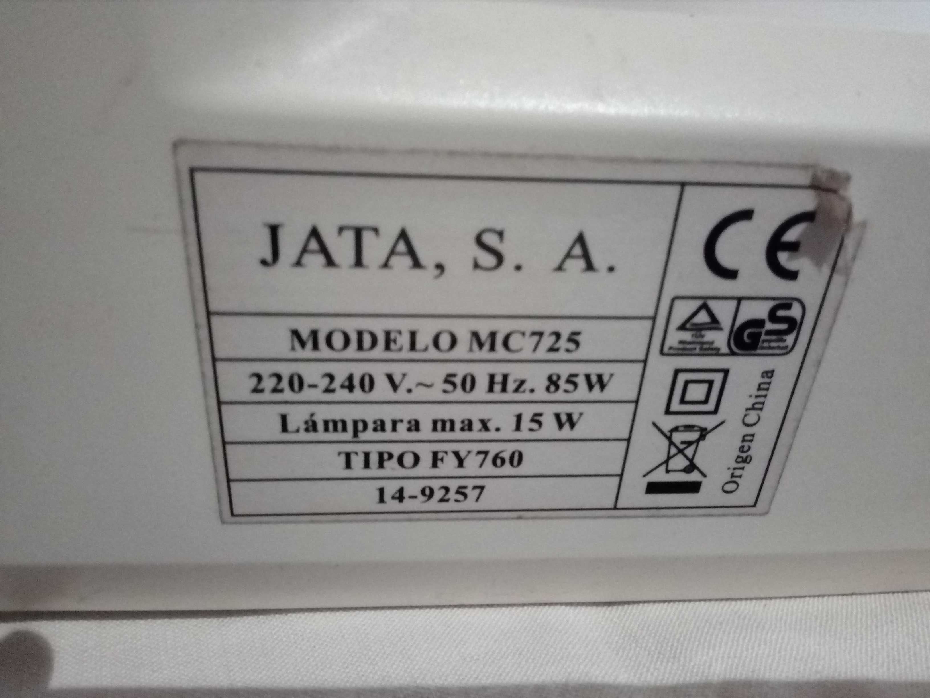 Máquina de costura Jata