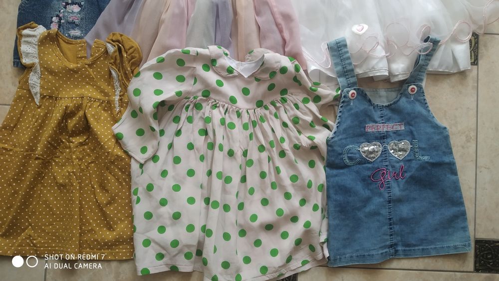 Плаття та сукні 80 розмір