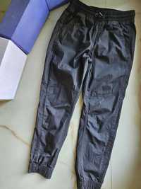 Cool Club Spodnie chłopięce ciemne szare r.146