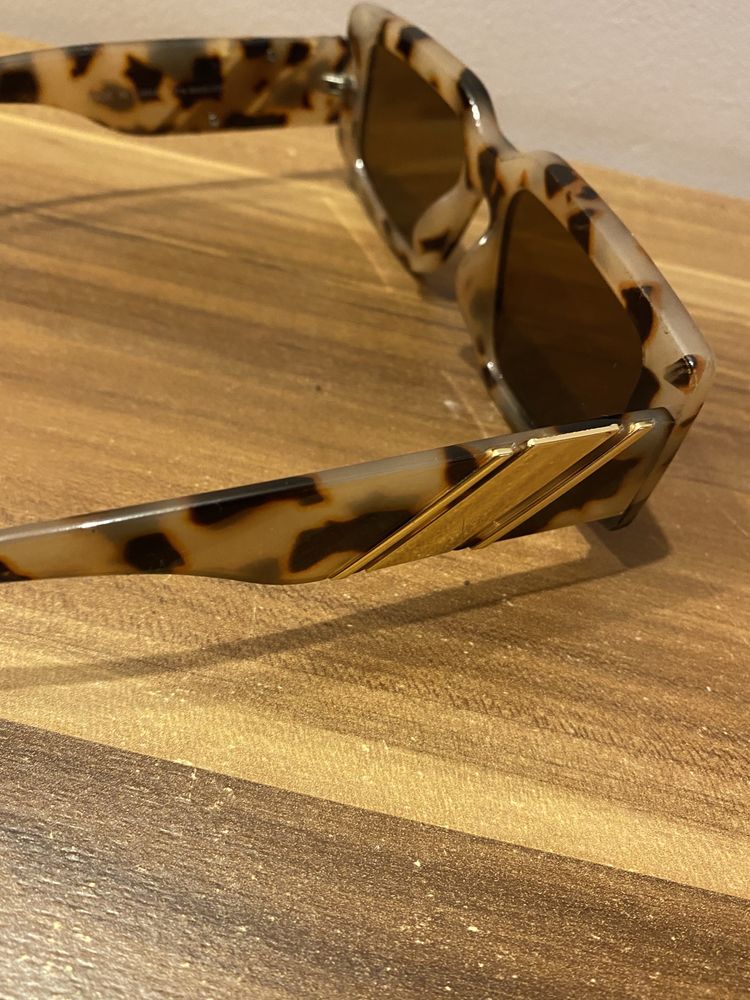 Okulary przeciwsłoneczne asos design złoto ozdoba