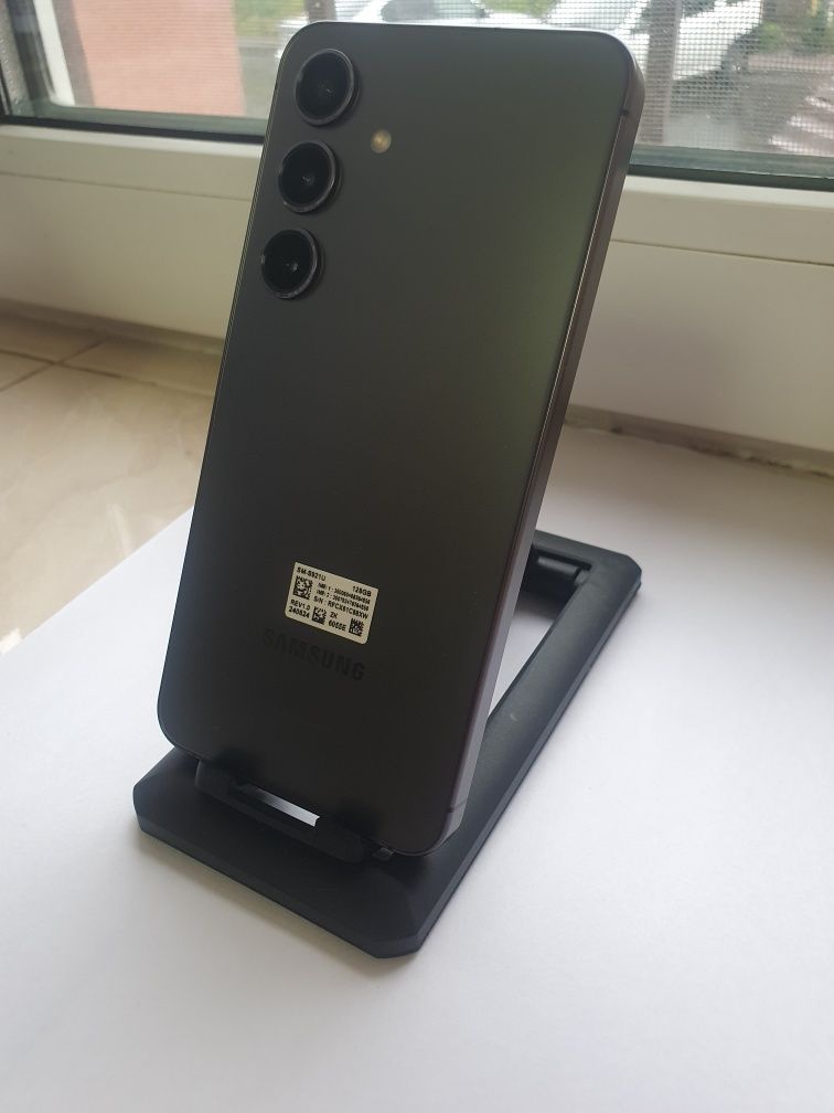 Samsung s24 8/128