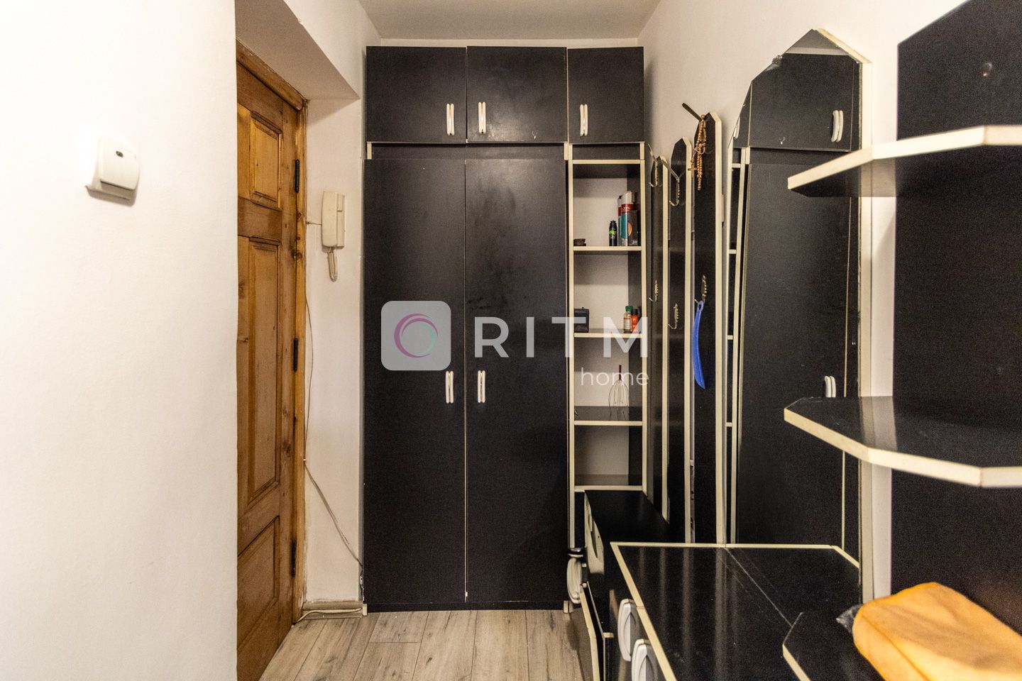 Продається 1-кімнатна квартира з покращеним плануванням — 40 м²