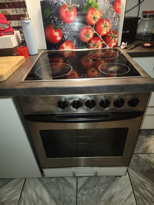 Płyta grzewcza z piekarnikiem w zabudowę