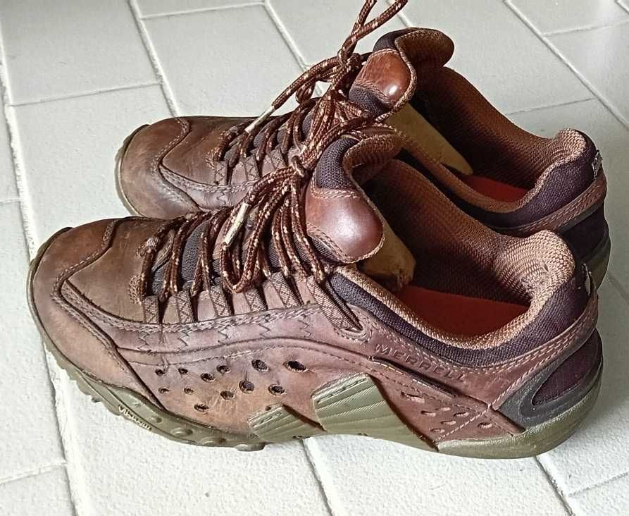 Sapatos  tenis MERRELL  n.40