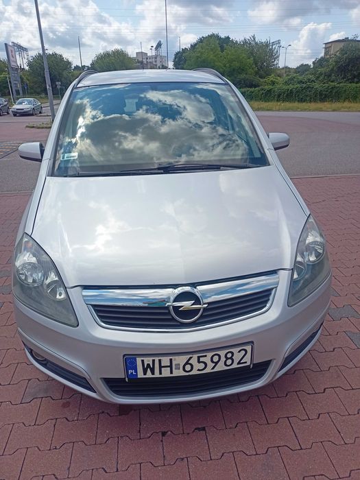 Opel Zafira B 1.8 140KM