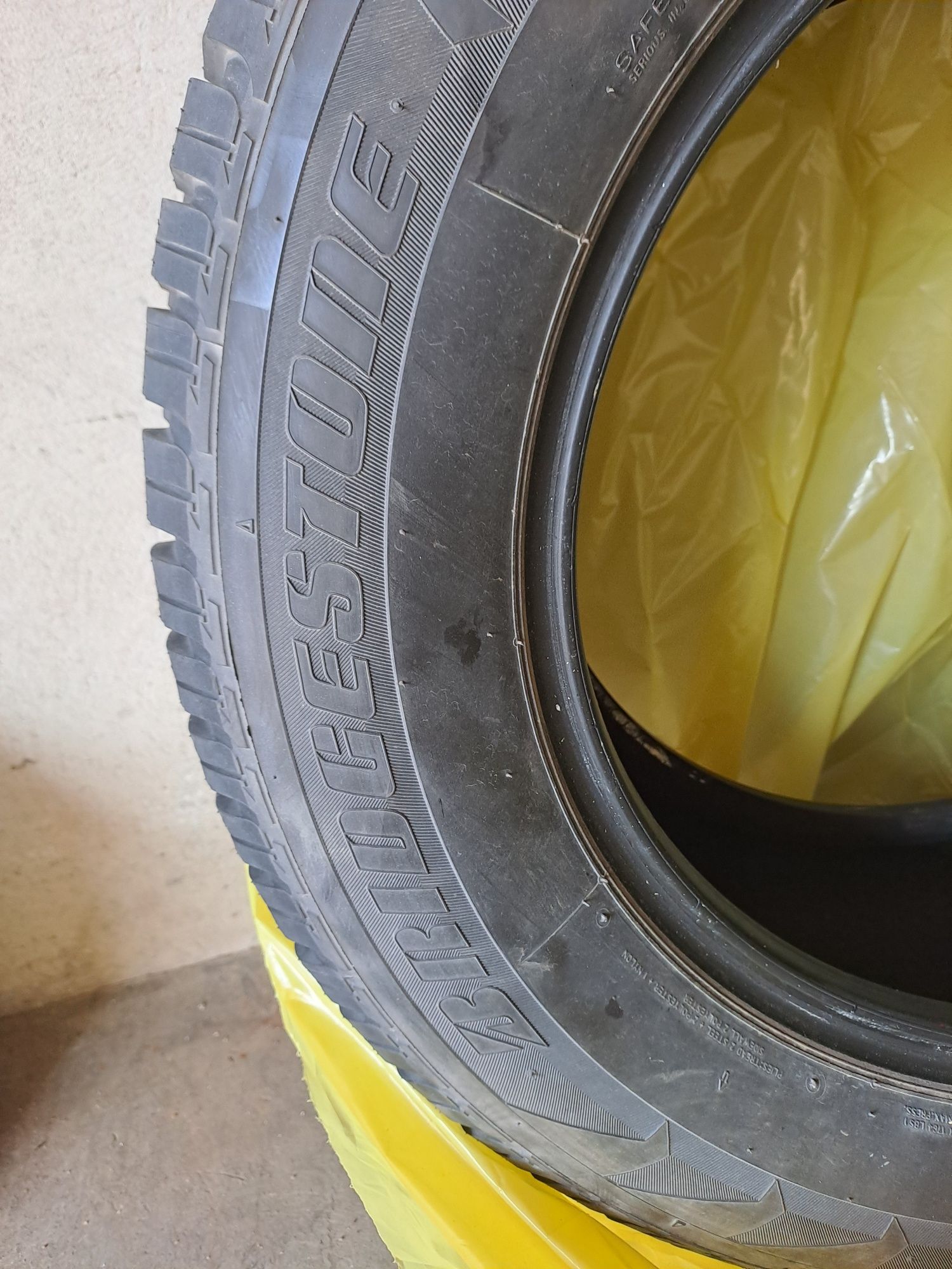 Opona zimowa BRIDGESTONE 1 SZT