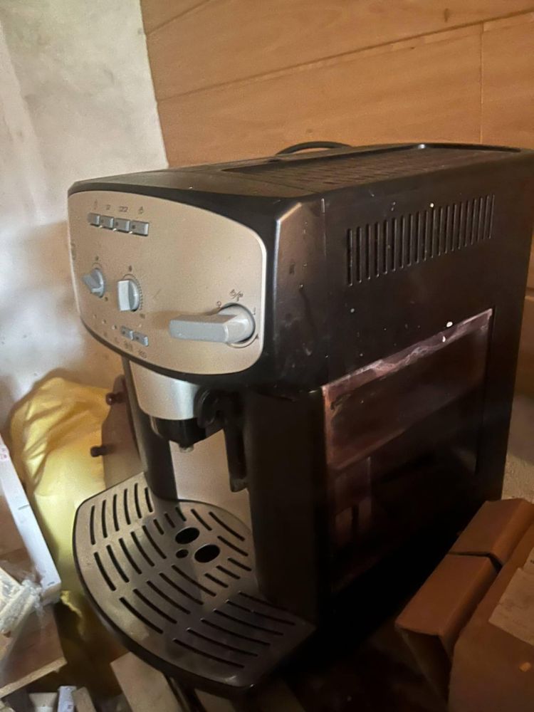Ekspres do kawy firmy de' longhi