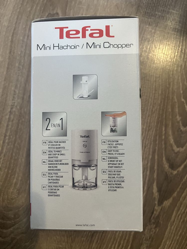 Nowy, nie otwierany rozdrabniacz, siekacz Tefal