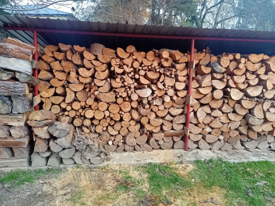 Drewno kominkowe opałowe sosnowe i owocowe mieszane suszone sezonowane