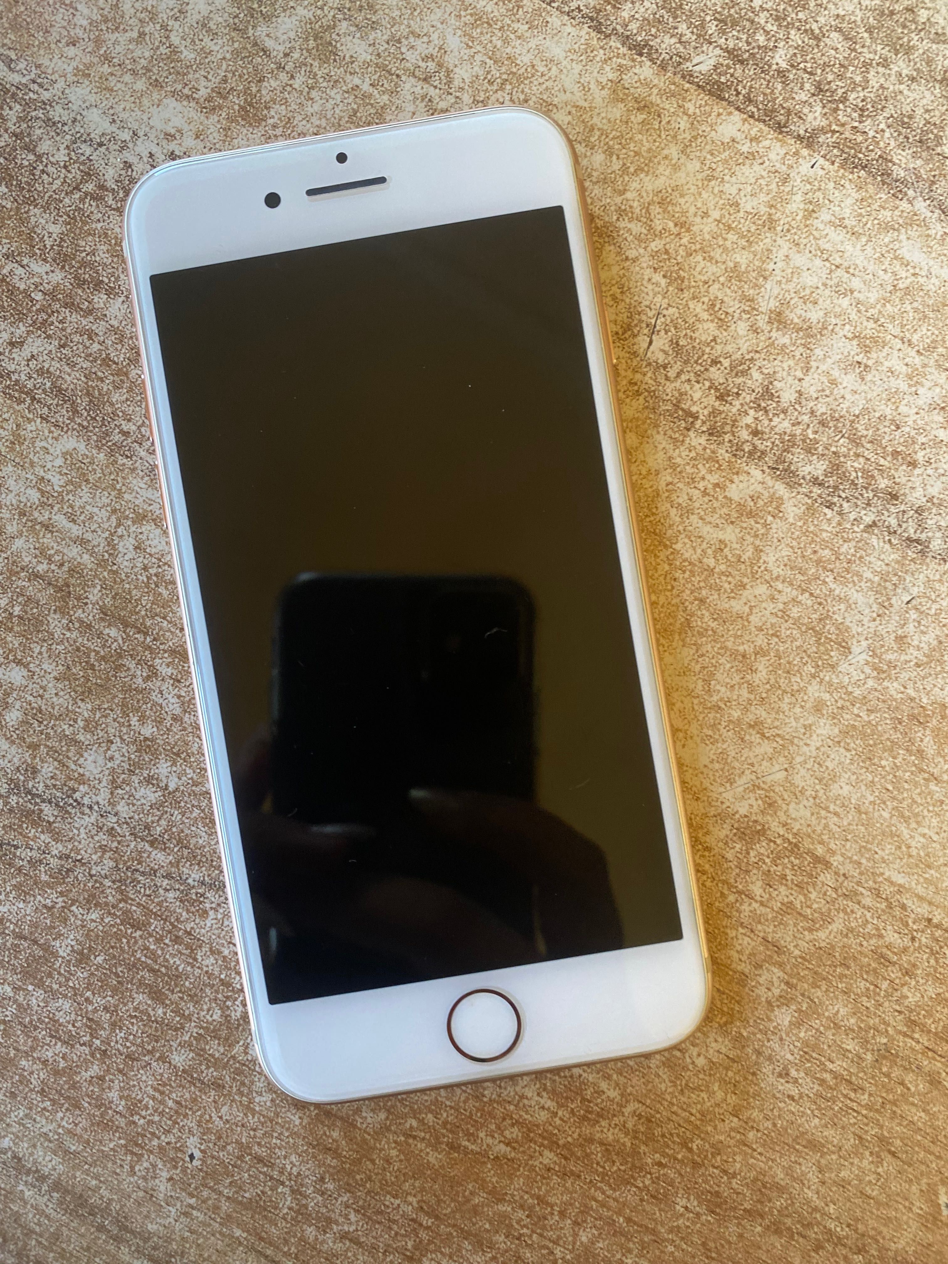 Iphone 8 (ler a descrição)