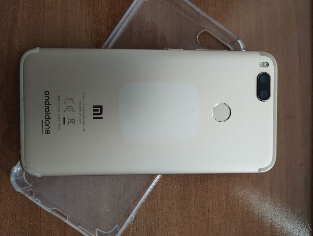 Продам телефон Xiaomi mi A1 4/64