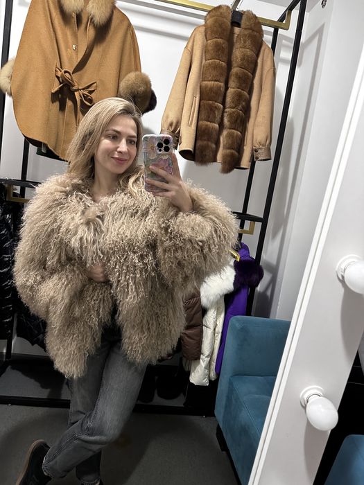 Трендова шубка з натуральної лами , шуба лама