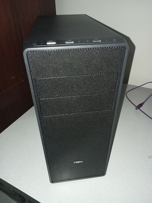 Caixa PC Nox Coolbay RX como nova