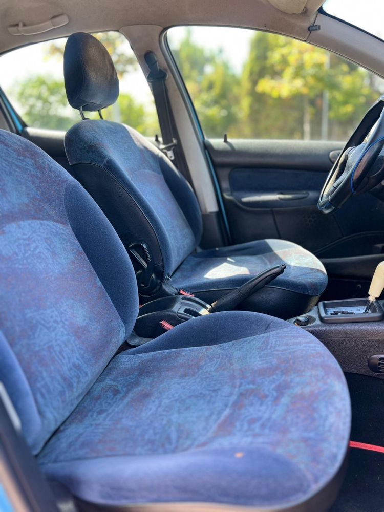 Peugeot 206 AUTOMÁTICO