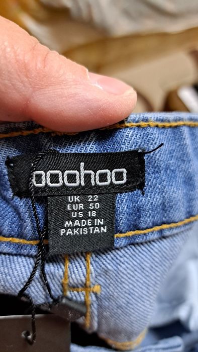 Джинсові шорти Boohoo. Розмір 20