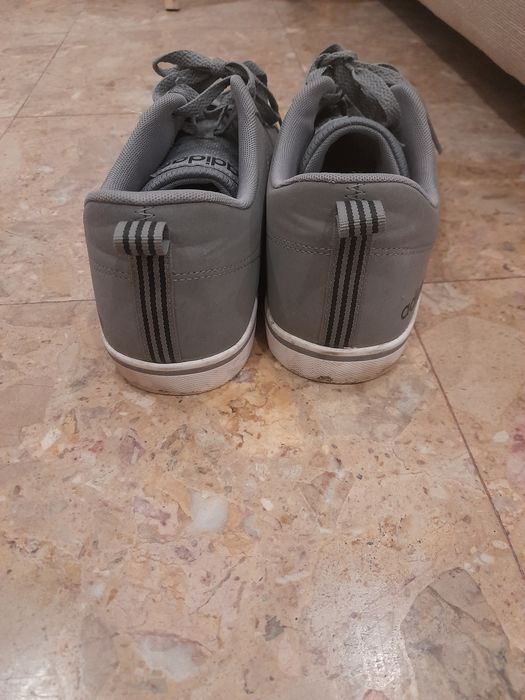 Ténis adidas como novos