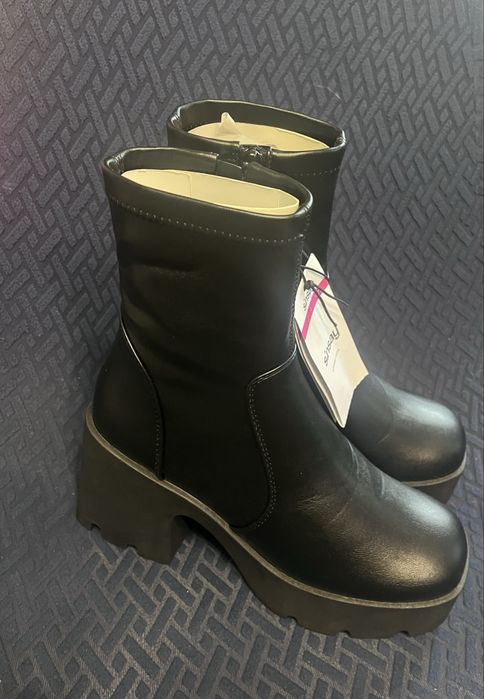Buty damskie NOWE na platformie