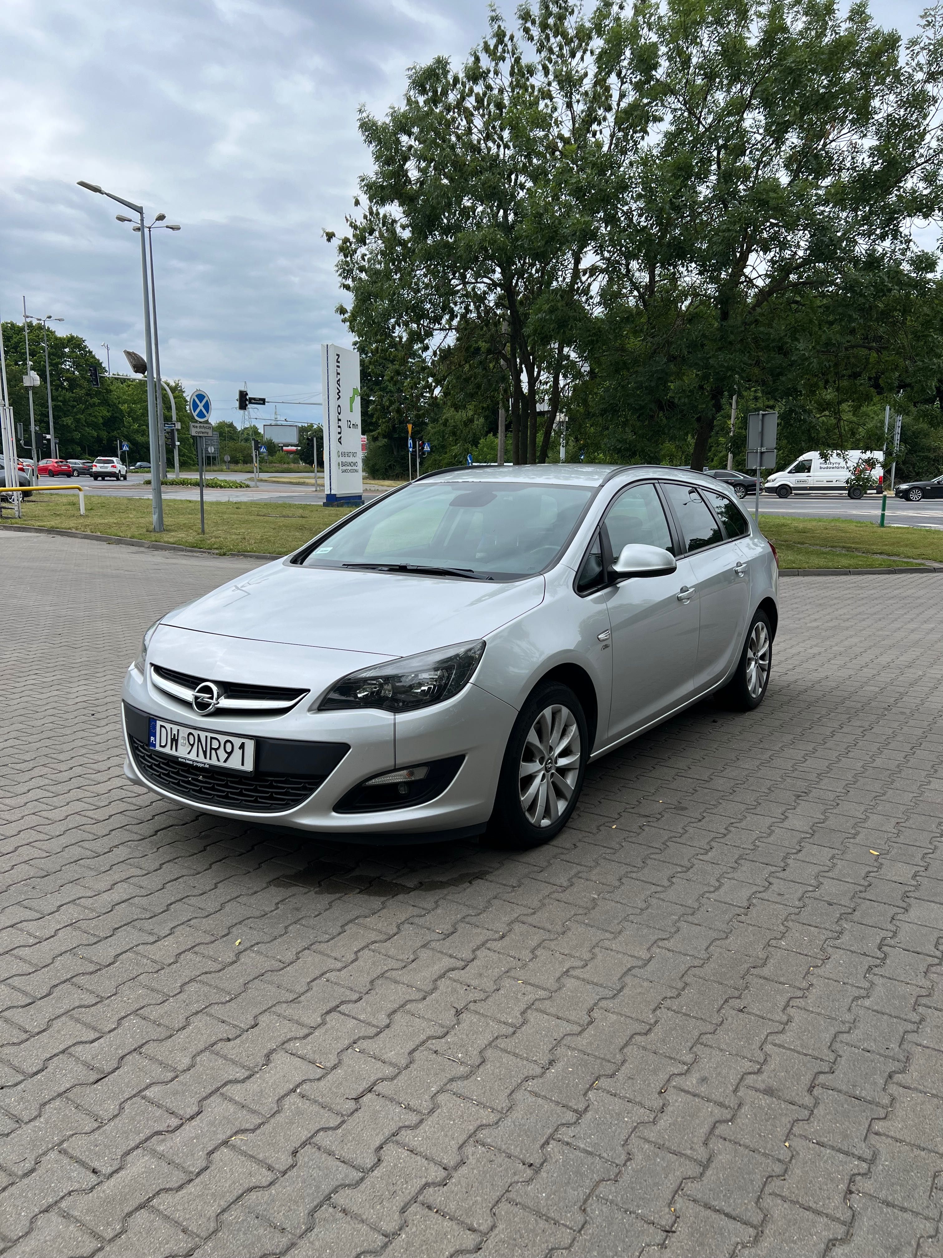 Sprzedam Opel Astra J