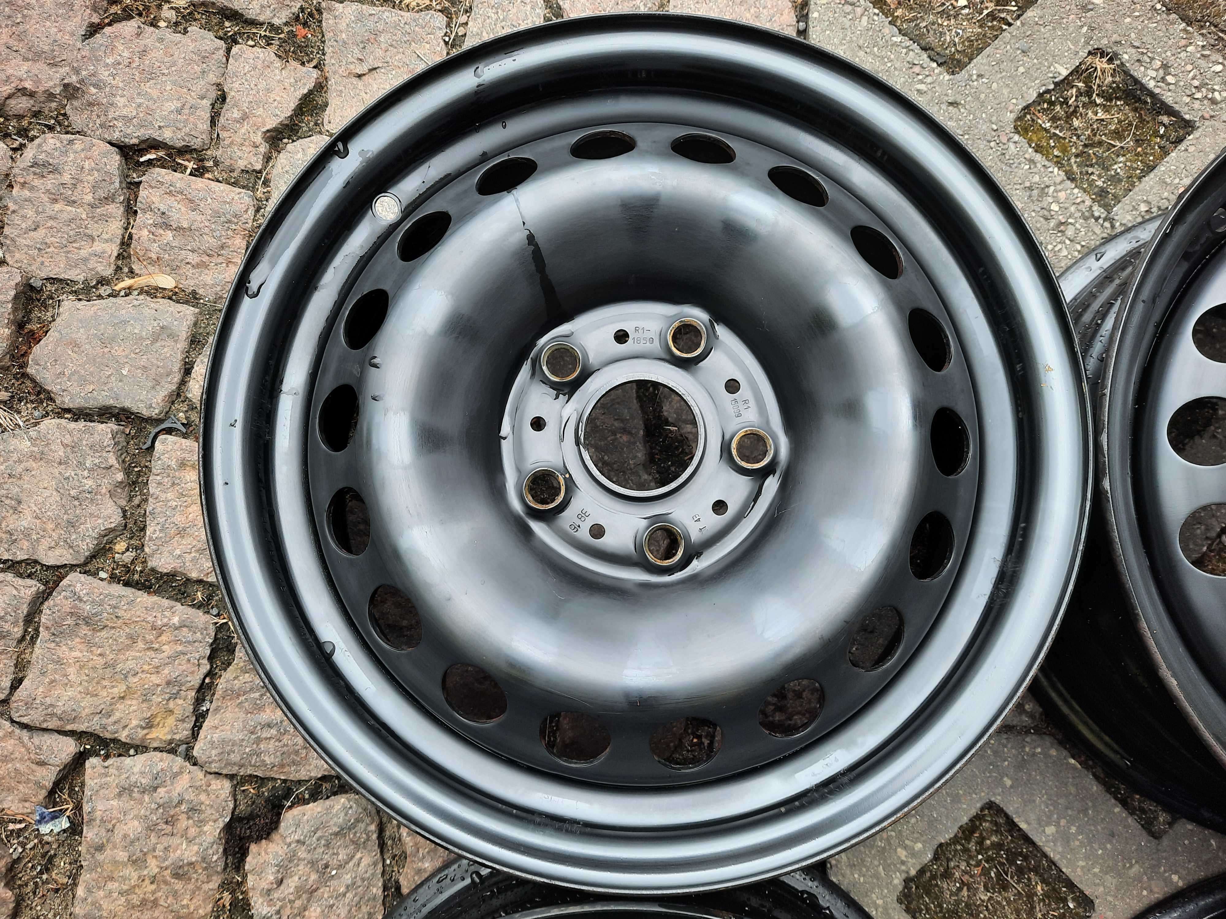 Niemieckie felgi stalowe VW 15" 5x112x57,1 ET43 Golf VII Skoda Octavia