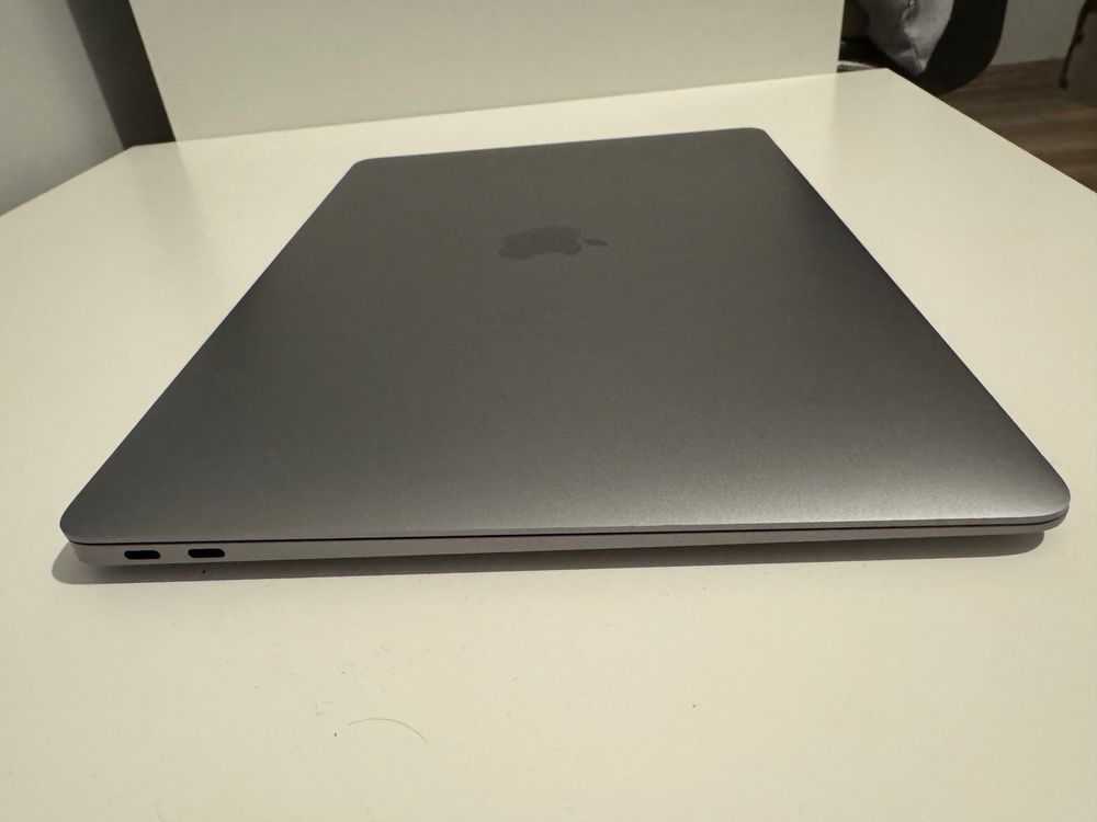 Macbook air 2019