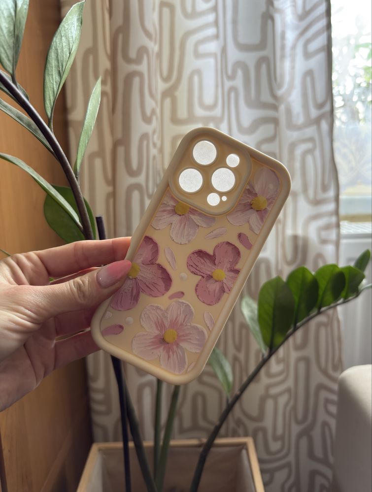 Nowy case iPhone 16 Pro