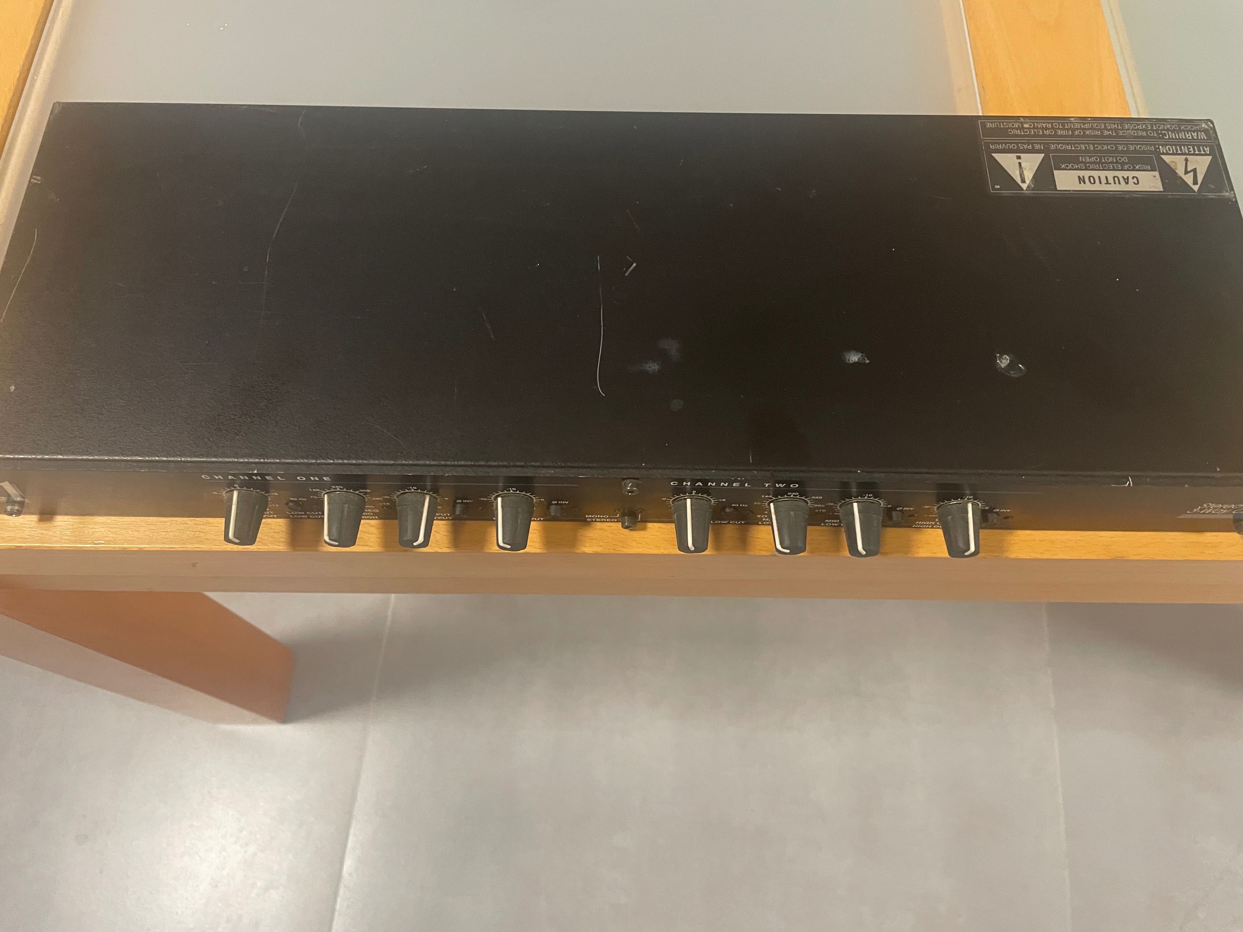 Crossover DBX  223 Stereo 2/3-drożny/mono