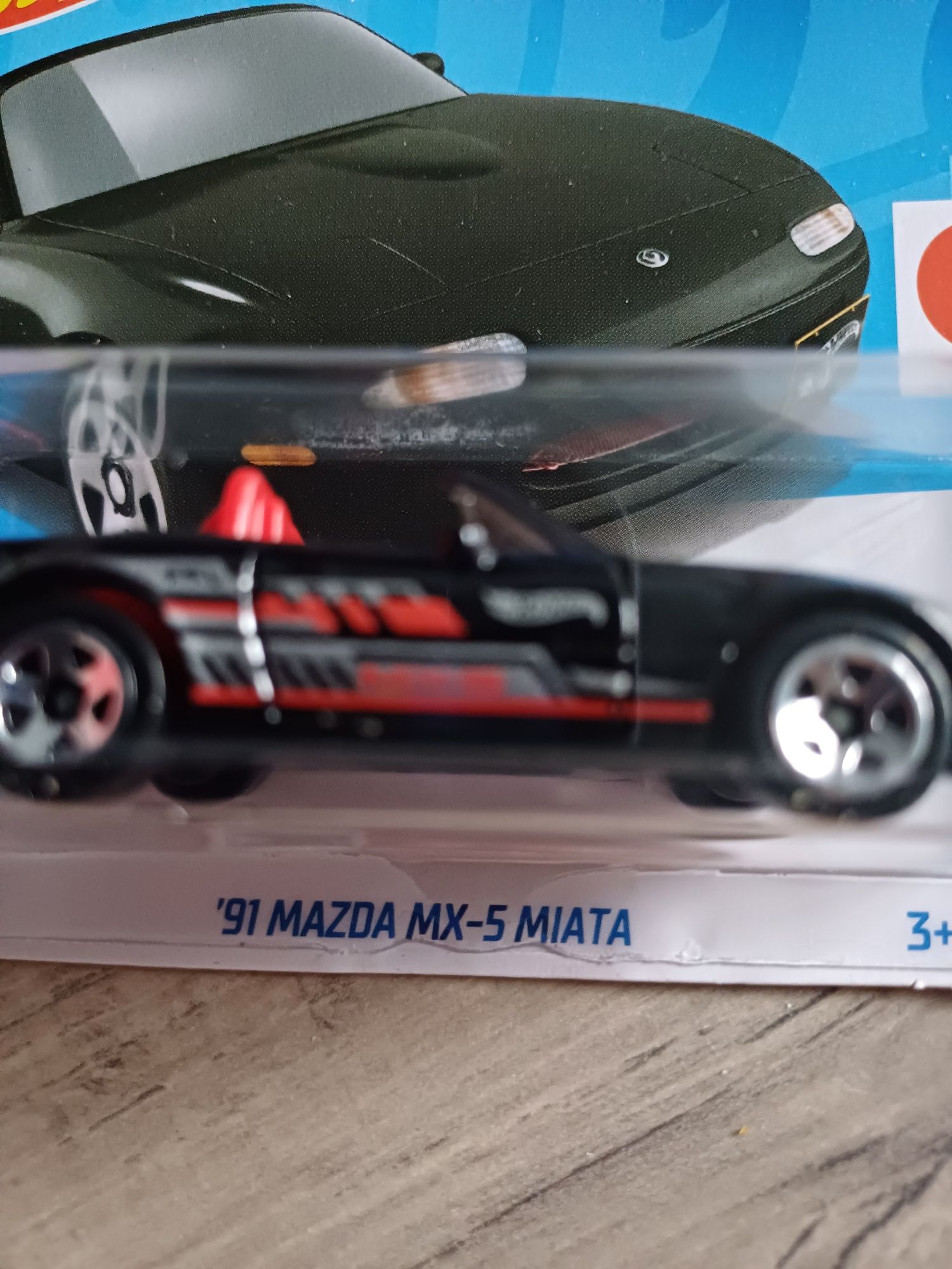 Hot Wheels 91 Mazda MX-5 Miata