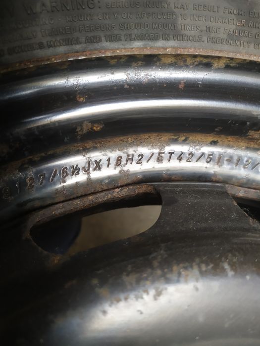 Диски 5 114.3 r16 et42 j6.5 цо67.1 мазда шини 215 65 r16 Dunlop зима