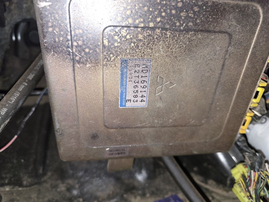 Komputer silnika Eclipse 1g 4g63 6 bolt MD169144