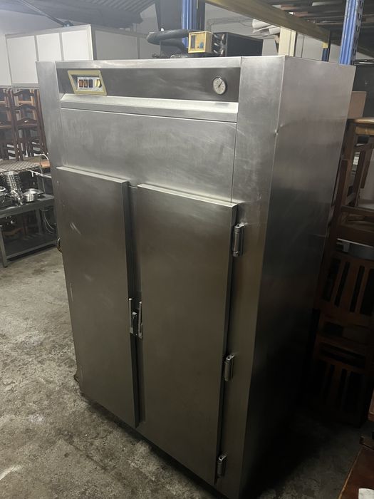 Arca vertical refrigeração em inox de 2 portas dou garantia