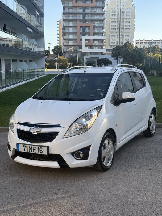 82 mil km • Spark 1.2 • 2012 • 1 dono • 75 cv • AC • Pneus Novos