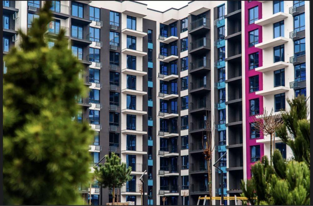 Терміново продам просторий гараж ЖК Family Plaza