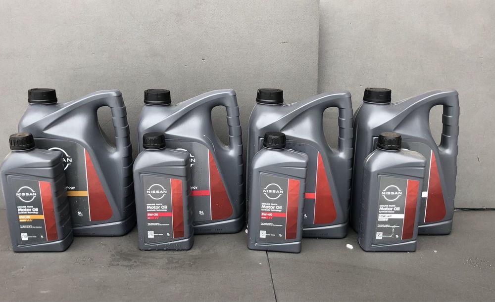 Масло 5w30/масло 10w40/Nissan 5w30 5L C4 - 1479/Nissan 5w40 5л -1459